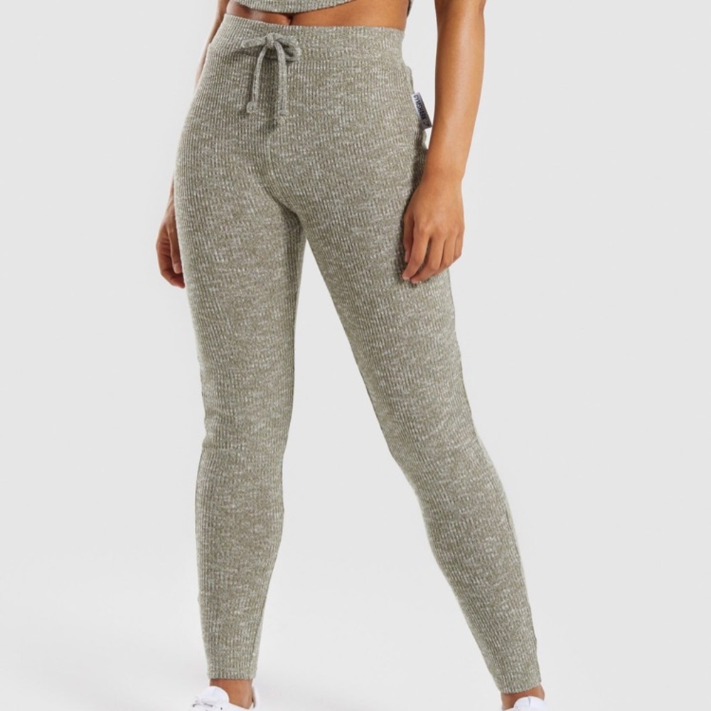 Gymshark slounge leggings khaki
